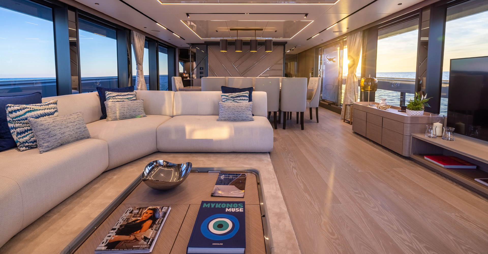 sunseeker 100 Yacht interior