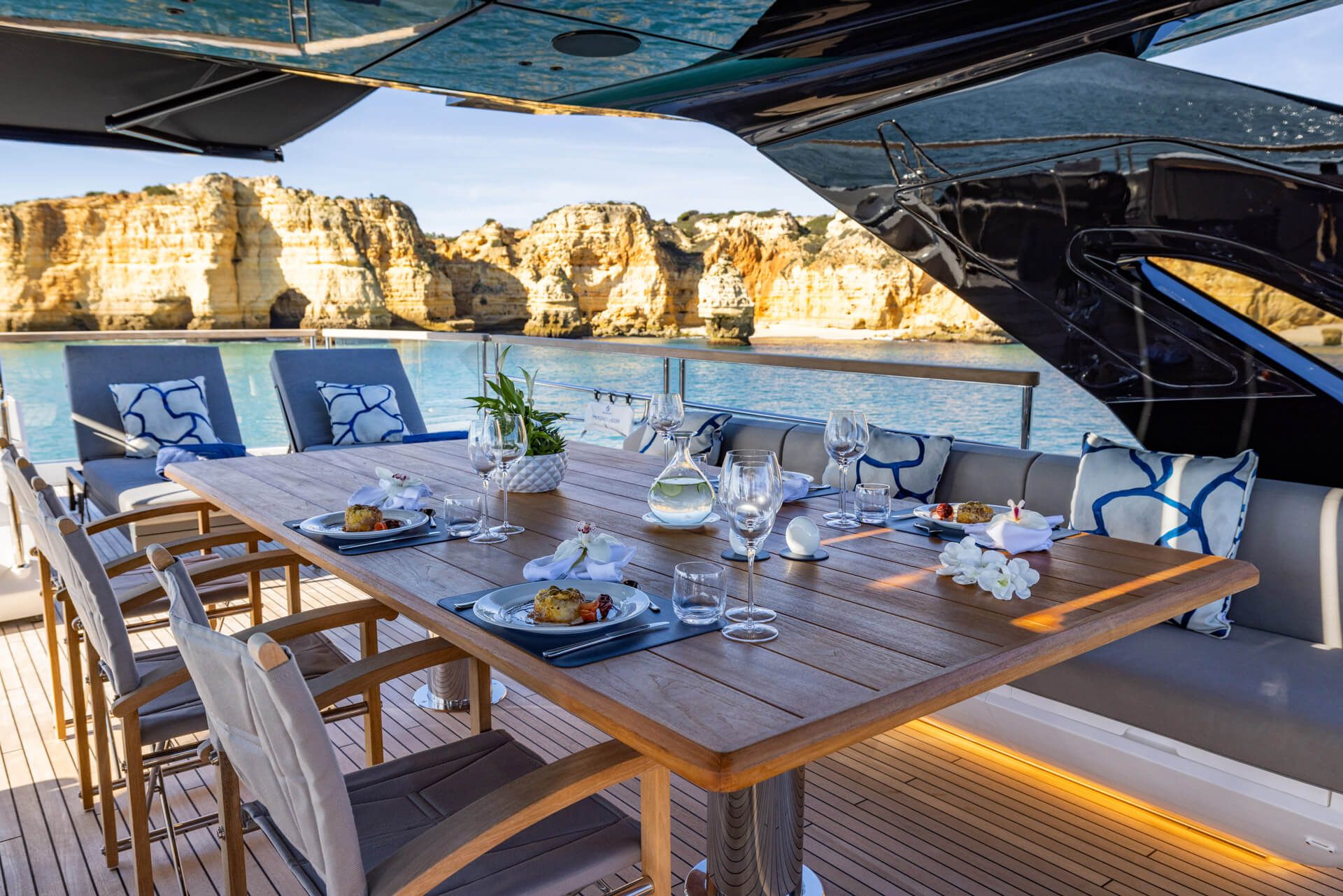 100 Yacht | Design Unlimited 4 |Design Unlimited